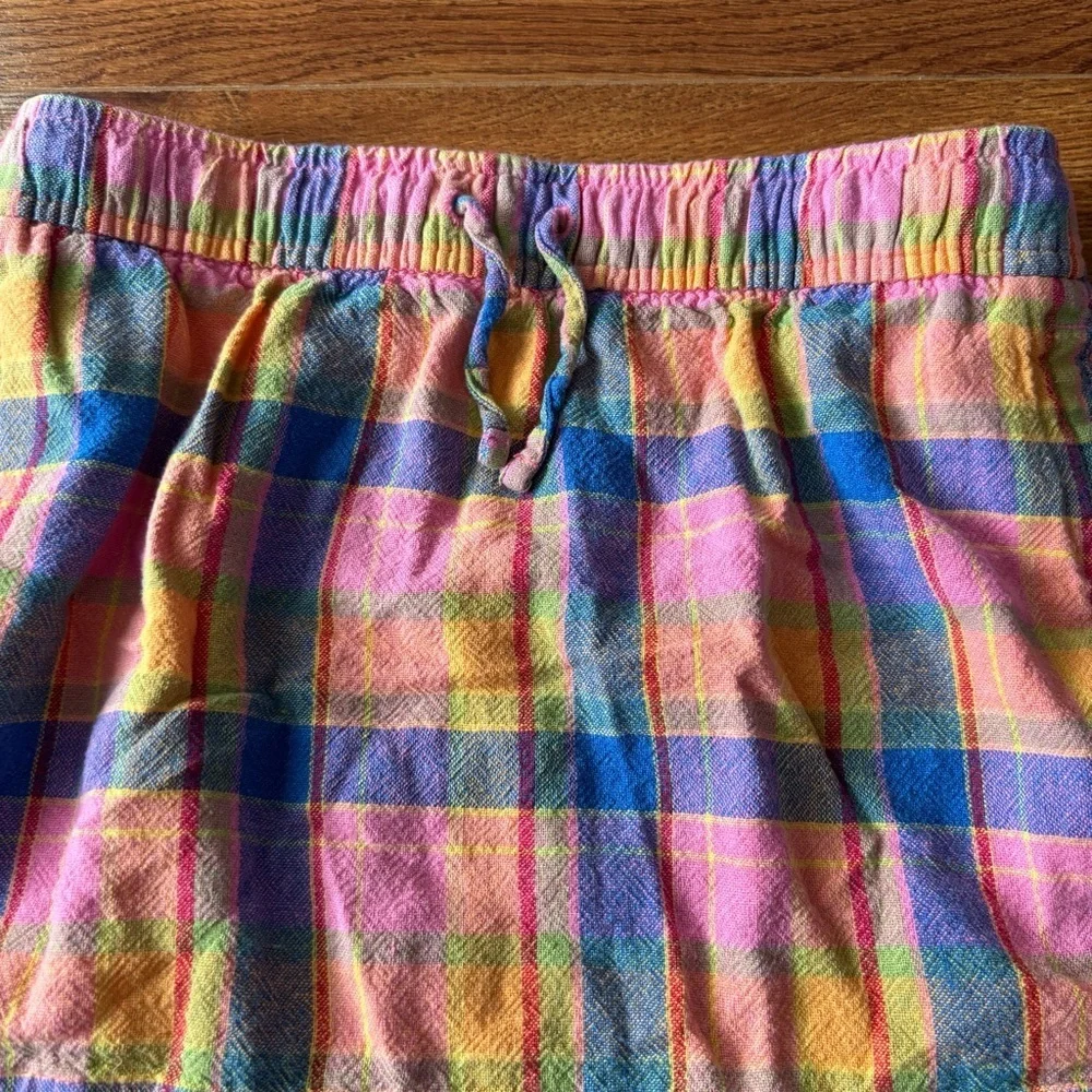 Old Navy Multicolor Plaid Skirt in size M